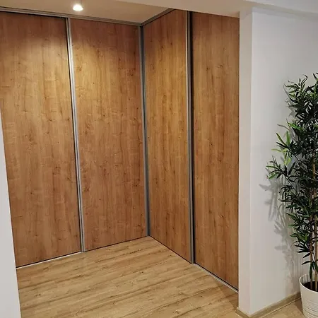 Апартаменти Koa - Pandora Apartment With Hidden Door