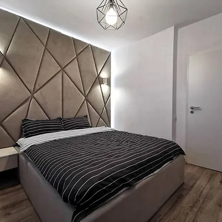 Апартаменти Koa - Pandora Apartment With Hidden Door *